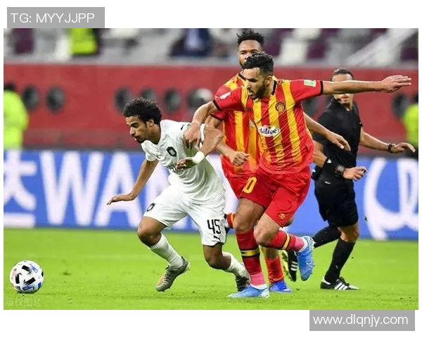 多哈杜与波斯波利斯激战在即谁能在亚冠赛场上笑到最后