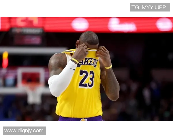 雄鹿与湖人精彩对决全场集锦回顾篮球盛宴的巅峰时刻