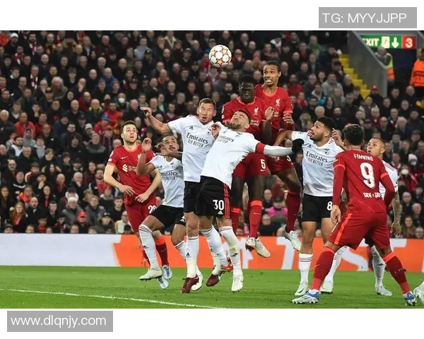 2021年曼联与利物浦精彩对决全场回放视频分析与战术解读